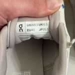 on cloud tilt Women’s Sneakers Size 8.5 Sand Lavender Photo 14