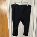 New Balance  Women's Black Accelerate Capri Size 1X Photo 6