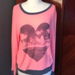 Coral Soft & cozy pink graphic sweatshirt Size M Photo 0
