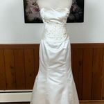 None Beautiful New Boutique Wedding Gown from the U.K. Photo 0