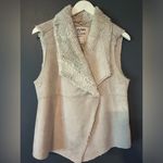 Dylan  Los Angeles Vest Soft Luxurious Faux Suede/Fur  Snap Closure Sz M Photo 0