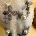 NWOT Elegant Faux Pearl Headband Gray Photo 3
