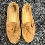 Minnetonka 🌸 WOMEN’S TAN MOCCASIN HARD SOLE SLIPPER SIZE 8🌸 Photo 2
