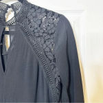 Bardot Women’s US4/XS Black Lace Panel Blouse Bell Sleeves Keyhole Neckline Photo 2