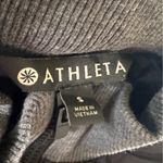 Athleta Fjord Hybrid PrimaLoft Jacket charcoal gray size small Photo 5
