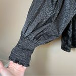 Vine & Love ✨  Women’s Black Silky Top Medium NWT Photo 4