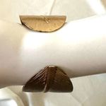 Gold tone feather cuff bracelet Photo 5