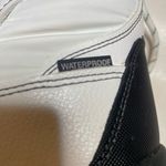 Cougar White and Black Winter Boots Size 6 Photo 3