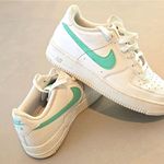 Nike  Iconic Air Force 1 Low Woman's Sneakers Photo 4