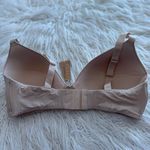 SKIMS Wireless Form T-shirt Bra Sand Size 40DD Photo 4