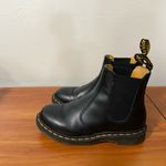 Dr. Martens Doc Martens 2976 Women‎ Smooth Leather Chelsea Pull On Boot Matte Black Chunky 5 Photo 4