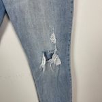 Old Navy  Woman's Sz 12 Light Wash Boyfriend Straight Distressed Raw Hem Jeans‎ Photo 2