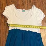 AQUA White and Teal Short Sleeve Dress Photo 5