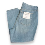 Good American Good Classic Jeans, 28-32, Light Blue Always Fits Photo 3