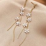 NEW floral dangle tassel earrings, flower earrings, daisy jewelry, gift for her Photo 1