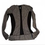 Lululemon EUC  FULL TILT LONG SLEEVE - BLACK/GREY Photo 3