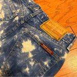 Paris Blues  bleach dye shorts Photo 5