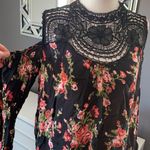 Angie Cold shoulder top Photo 7