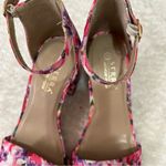 Serra  floral block heels size 7.5 Photo 6