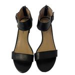 Adrienne Vittadini Women's Size 8 Black Leather Ankle Strap Low Heel Sandals Photo 3