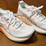 ASICS Women's Gel Kayano 31  White and Orange Athletic Shoe Photo 0