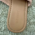 Old Navy Women’s  Sandals  Photo 1
