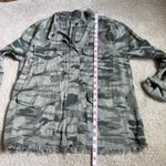 Sanctuary  Ladies Camo Shirt  Size Small  Photo 5