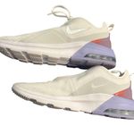 Nike  Women's Cream and Lavender Sneakers Photo 0