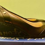 Life Stride New women's platform shoes.Size 7.5. $45. Photo 0