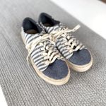 Liz Claiborne  Blue White Chambray Stripe Espadrille Platform Sneakers Size 8.5 Photo 2