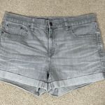 Gap  Grey jean slim shorts in size 31 tall Photo 0