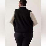 Athleta  Women’s Hanover Hybrid Vest Photo 1