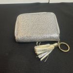 Small Credit Card Wallet Silver Photo 1