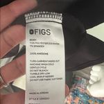 FIGS  Scrubs Black Top Technical Collection Catarina Top size Medium Photo 7