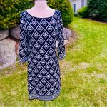 White House | Black Market  Black and White Geometric Print Sheath Dress Size M Photo 2