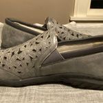 Jbu  “Wildflower Moc” size 6.  Grey shimmer. Memory foam footbed Photo 4