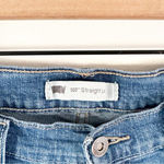 Levi's  Women's 29 Medium Wash 505 Straight Leg Jeans Photo 2