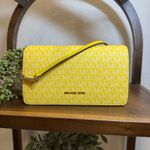 Michael Kors Jet Set Medium Signature Logo Crossbody Bag Honey Photo 6