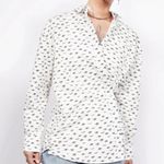 THE ESSENTIAL LONG SLEEVE OVERSIZED
WRAP BUTTON UP White Photo 4