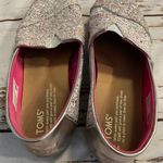 Toms CANDY CANE GLITTER PARTY CLASSIC SLIP ONS Photo 3