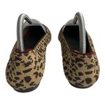Seven7  animal print pointed toe women’s knit flats SZ 9 Photo 3