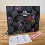 Coach Wallet Photo 0