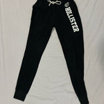 Hollister  High-Rise Joggers Photo 0
