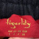 Tigerlily  Knit Stripe Shorts Sz 2 Pull on Shorts Cream Stripe Shorts Photo 6