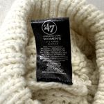 47 Brand New England Patriots Cream Logo Pom Pom Beanie Hat Photo 3