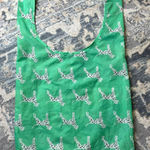 Baggu Green Tote Bag with Dog Print Photo 0