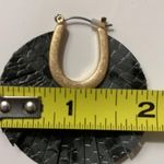 Massini  Boho Chic Faux Leather Gray Black Gold tone Fork closure earrings Photo 3