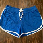 blue shorts Photo 0