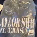 Taylor Swift  "The Eras Tour" World Tour Edition T-Shirt Size Medium New with Tag Photo 5