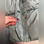 Old Navy  Quilted Puffer Vest NWT size L Photo 3